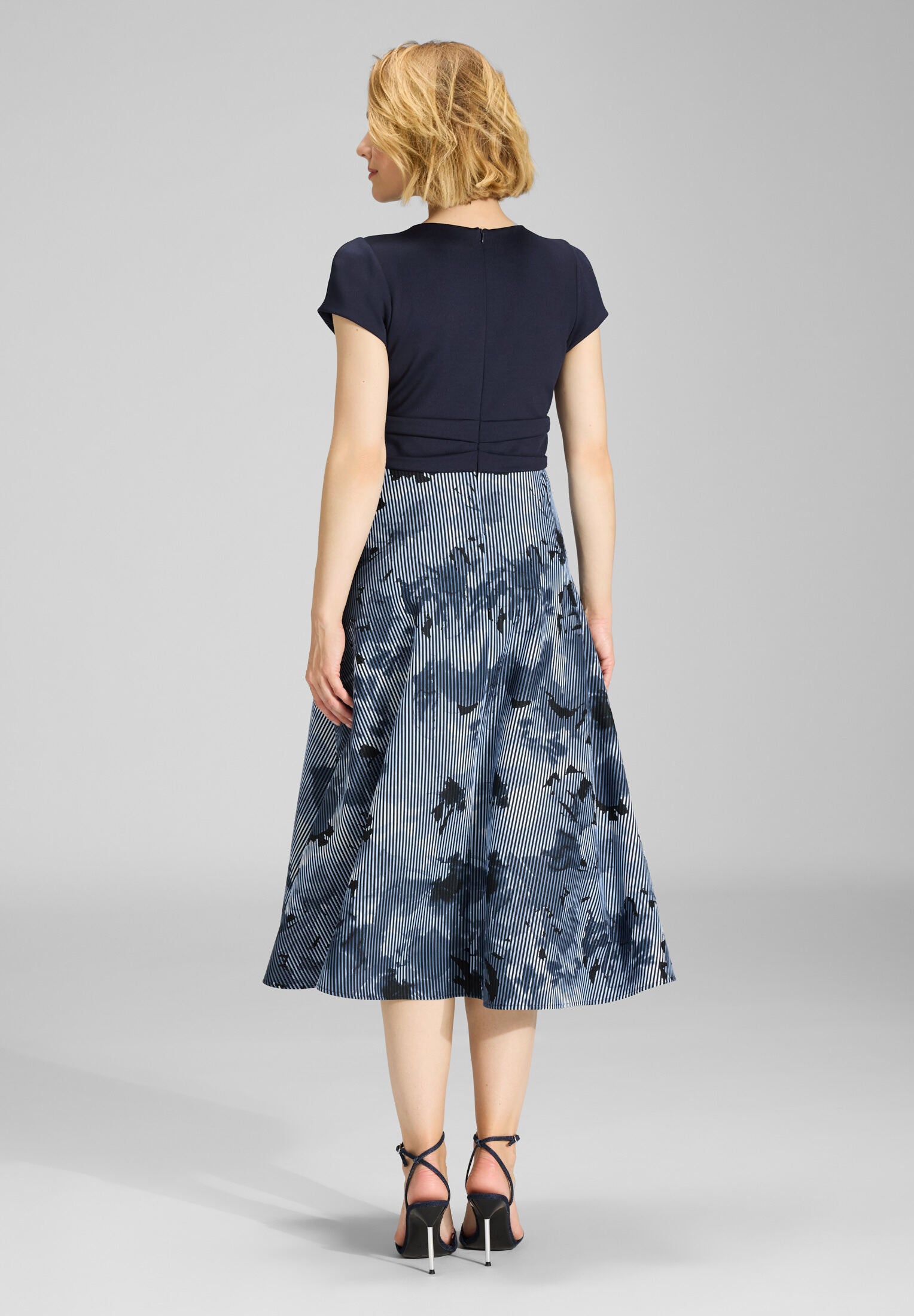 Midi Kleid mit Rock aus bedrucktem Ottoman