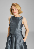 Oberteil aus floralem Jacquard mit V-Ausschnitt