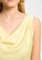 Abendkleid aus Satin mit Wasserfall Ausschnitt