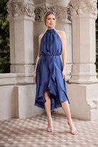 Cocktailkleid aus nachhaltigem Satin mit Volant am Saum timeless blue