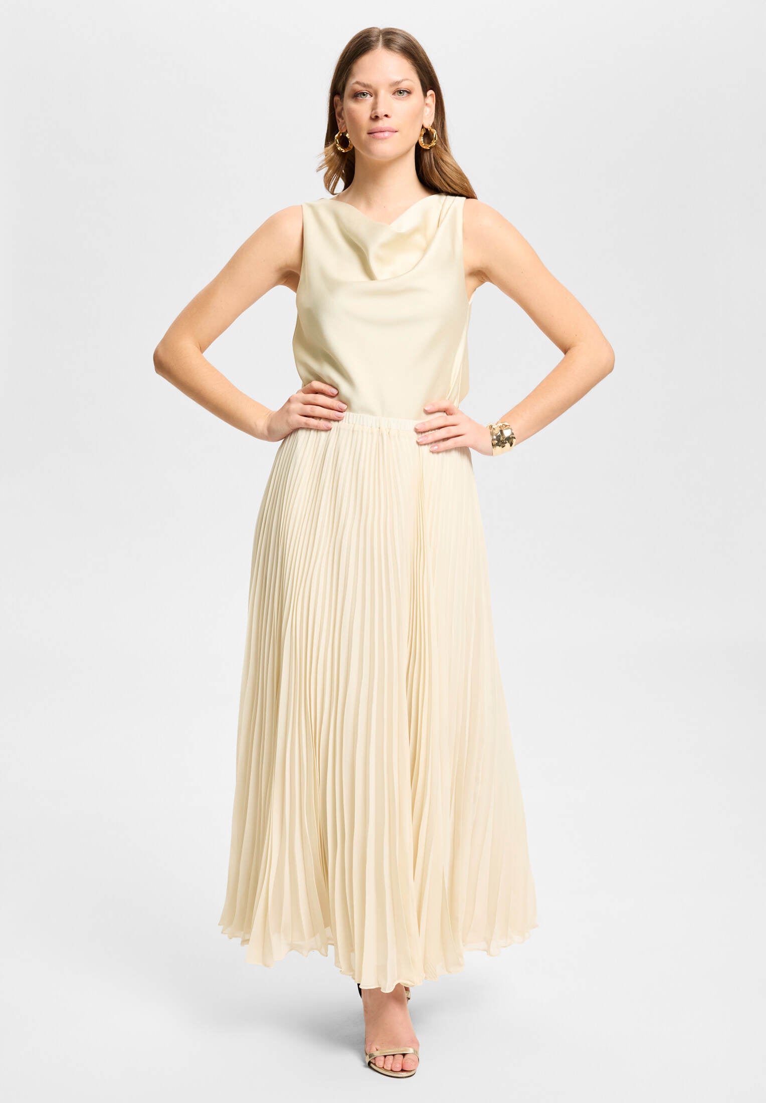 Satintop mit Wasserfallausschnitt champagne beige