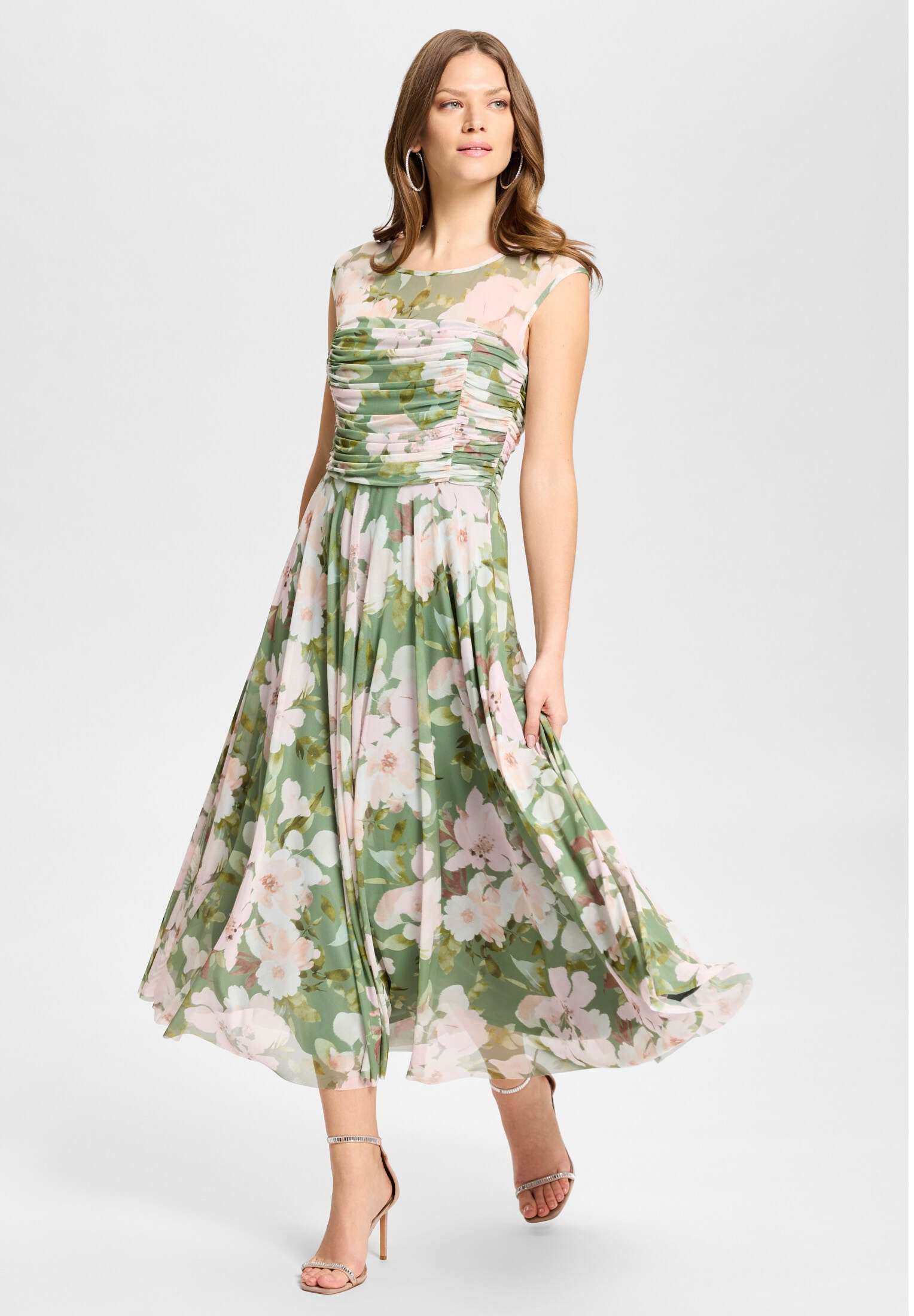 Cocktailkleid aus Mesh mit geraffter Korsage