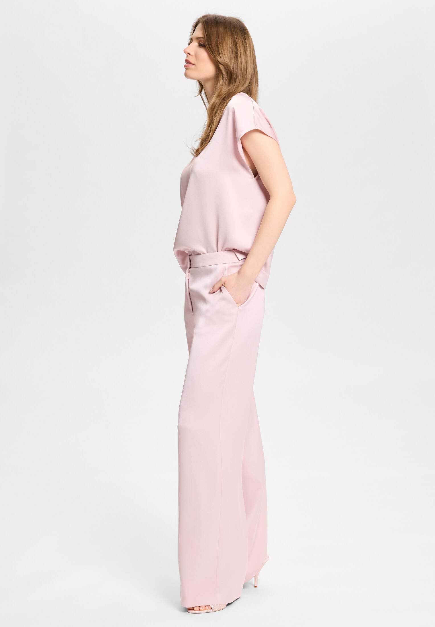 Satintop mit V-Ausschnitt soft pink