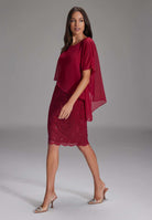 Pailletten-Kleid mit asymmetrischem Chiffon-Überwurf