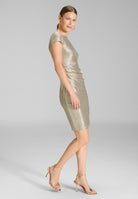 Etuikleid aus schimmerndem Jersey