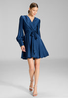 Kurzes Cocktailkleid im Wickel-Design majorelle blue