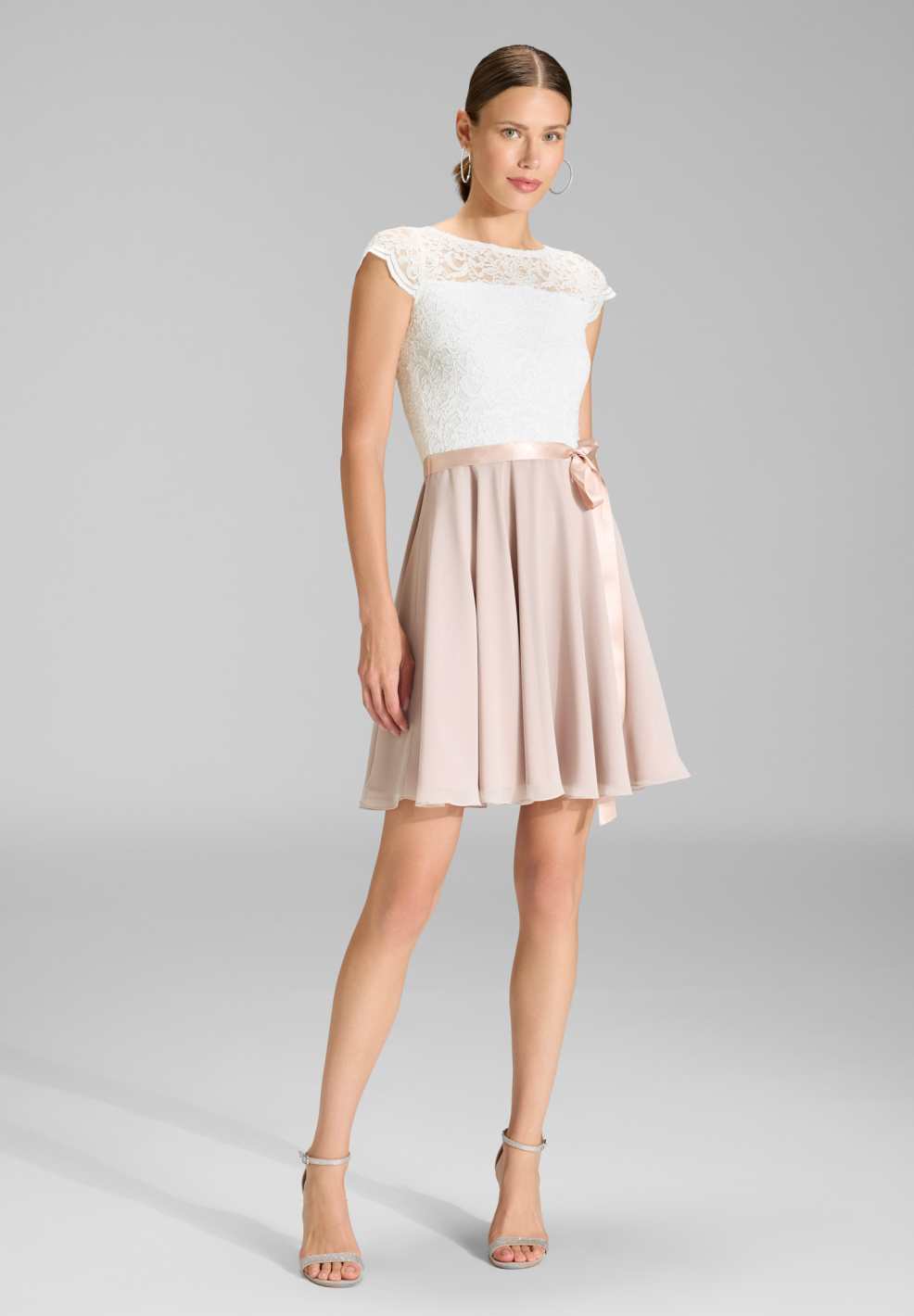 Zweifarbiges Kleid mit filigraner Spitze peach blush ivory