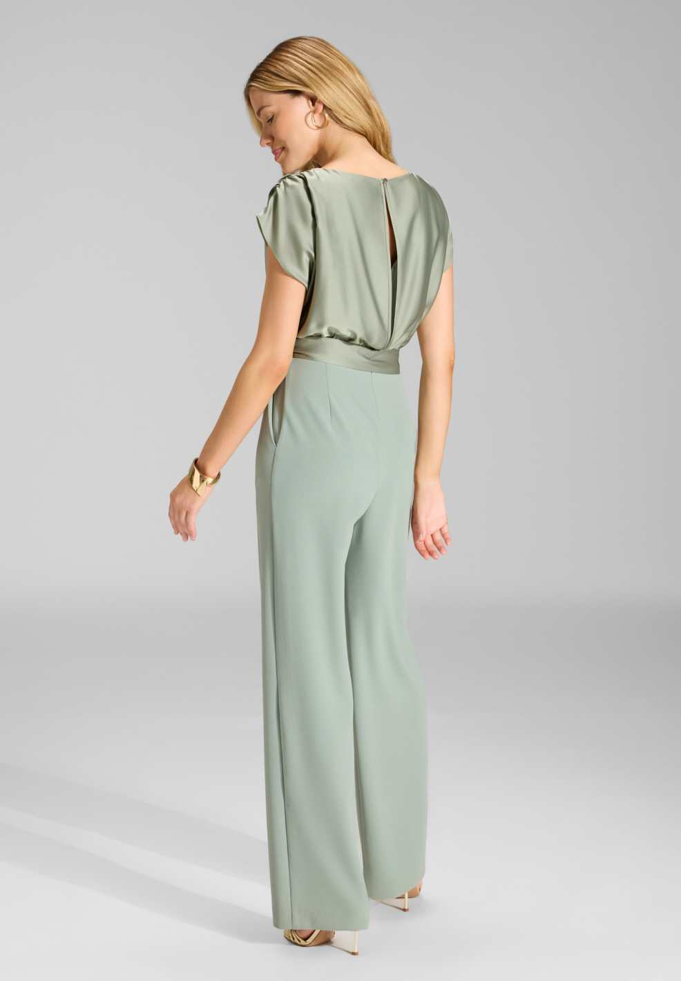 Jumpsuit mit geradem Beinschnitt