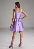 Cocktailkleid mit Stäbchencorsage