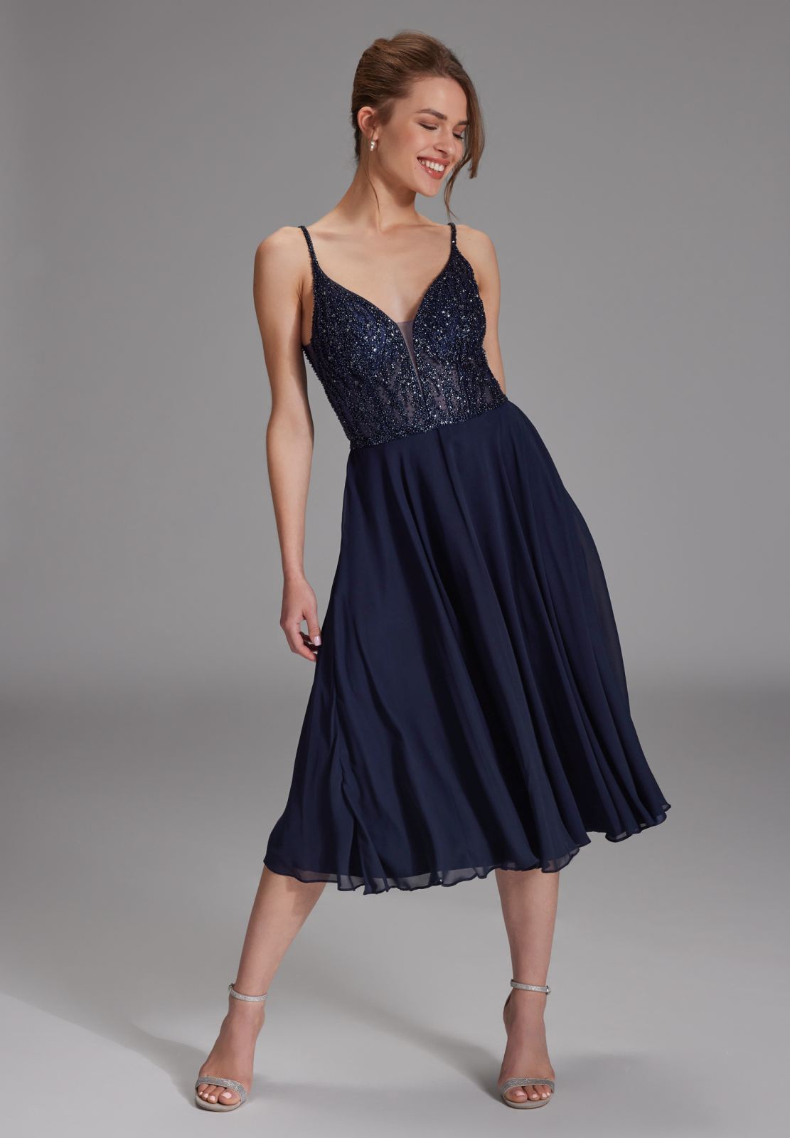 Paillettenbesticktes Cocktailkleid