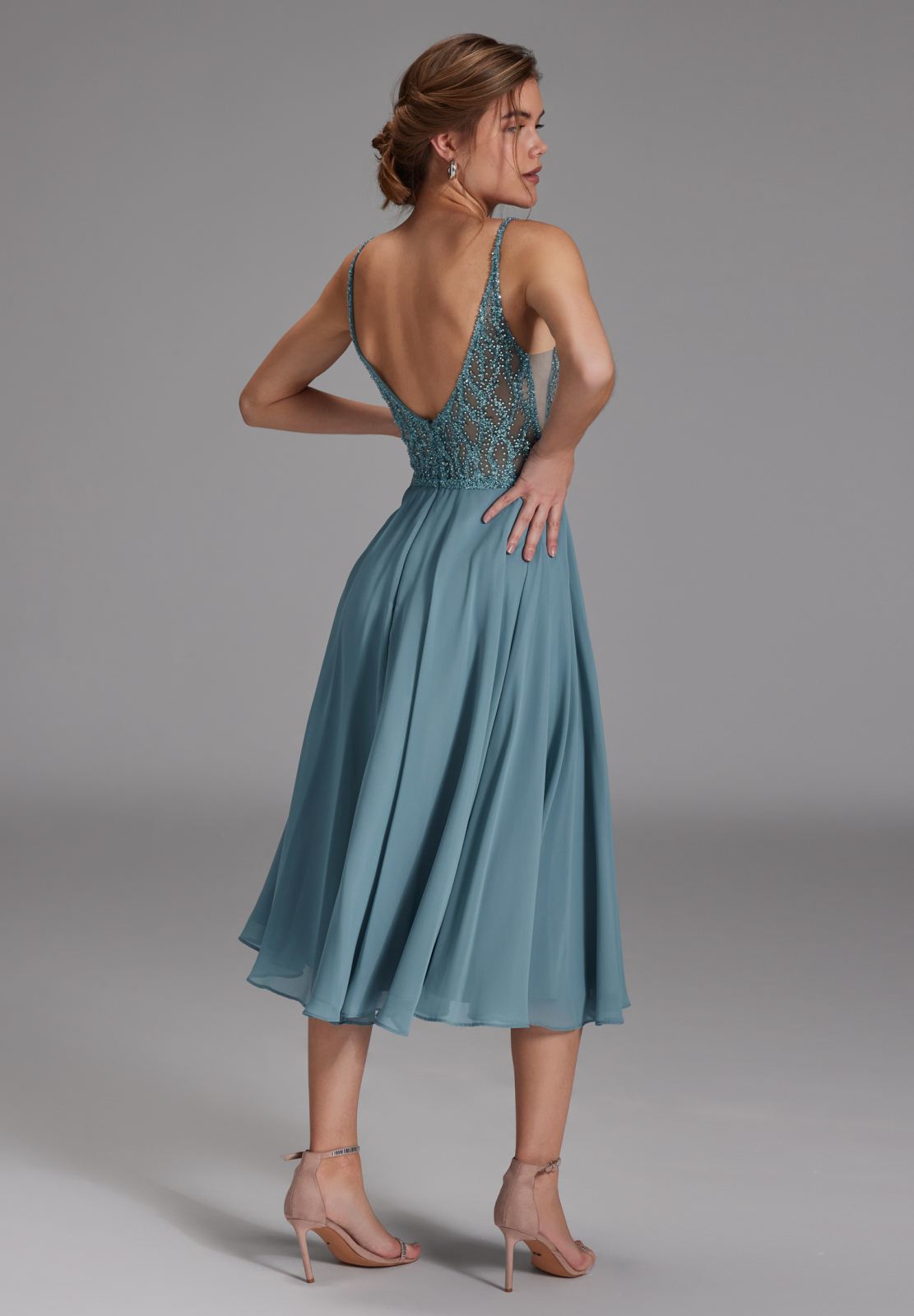 Paillettenbesticktes Cocktailkleid