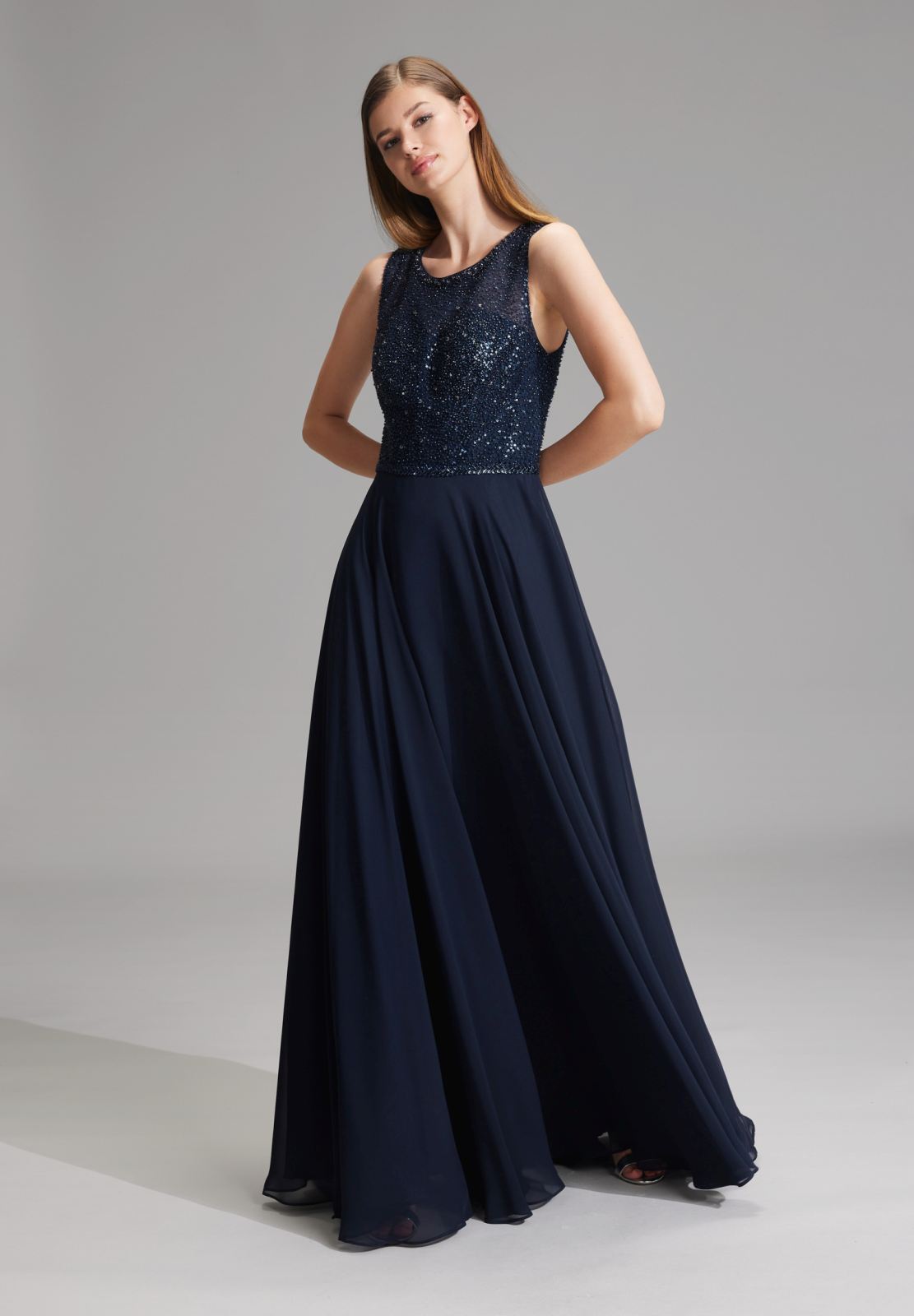 Abendkleid aus Material-Mix navy