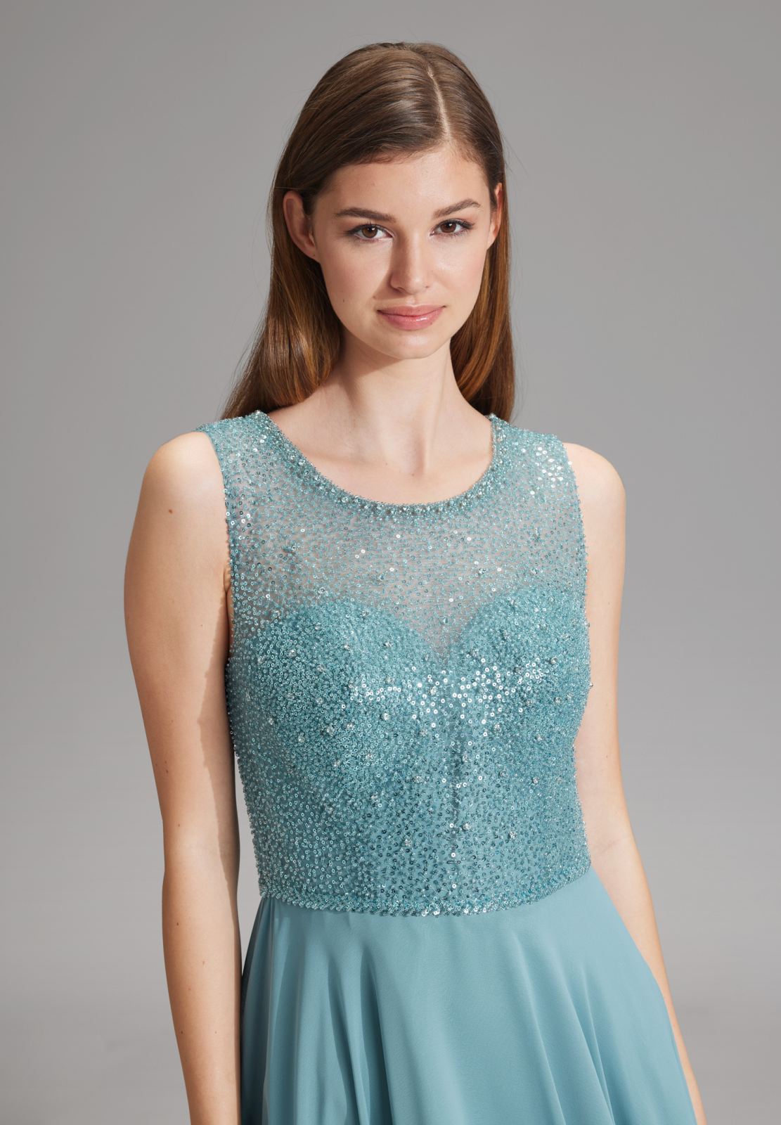 Abendkleid aus Material-Mix