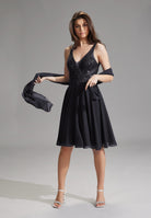 Zarte Chiffon-Stola im geraden Schnitt black