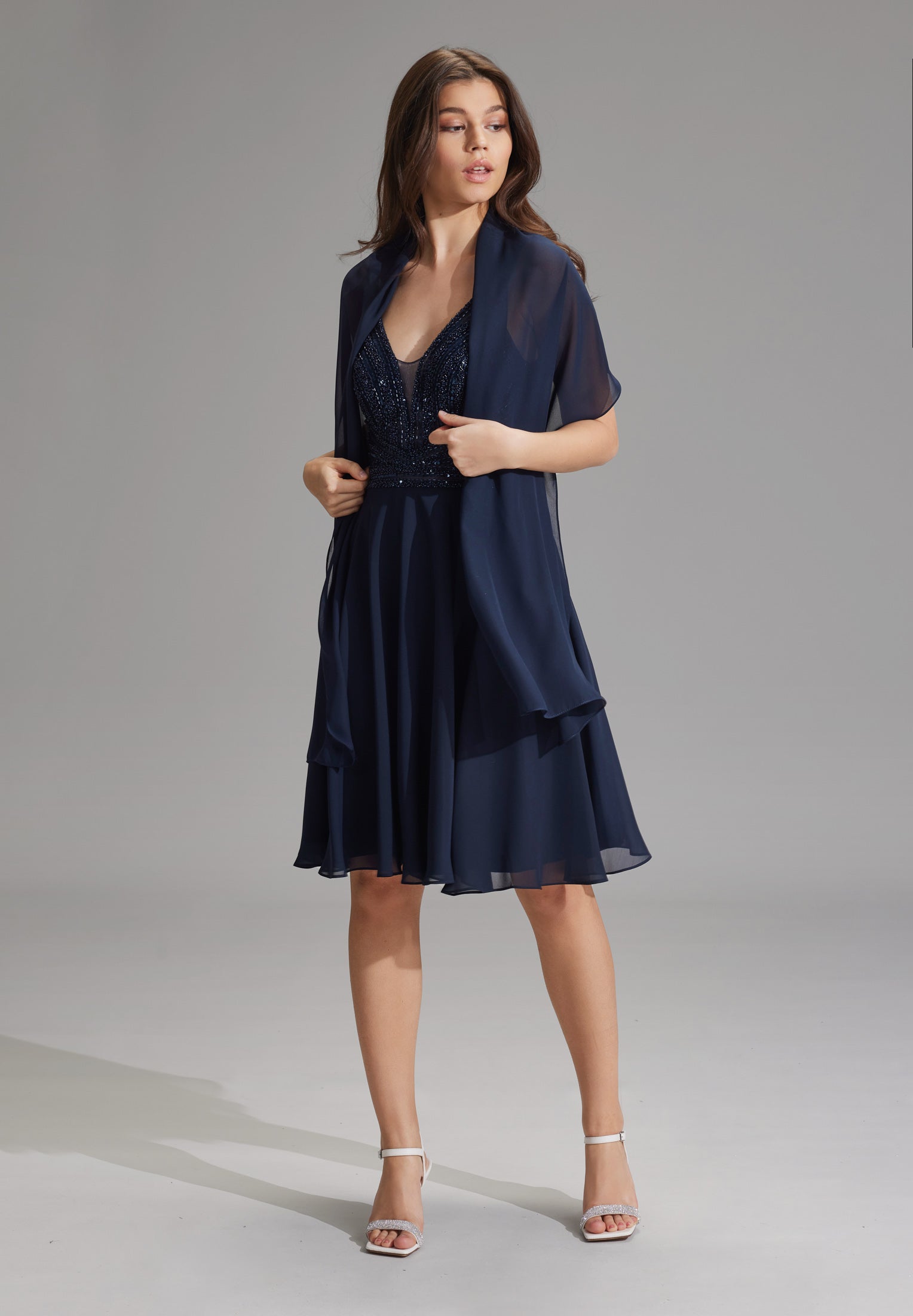 Zarte Chiffon-Stola im geraden Schnitt