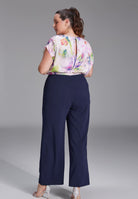 Jumpsuit aus Material Mix