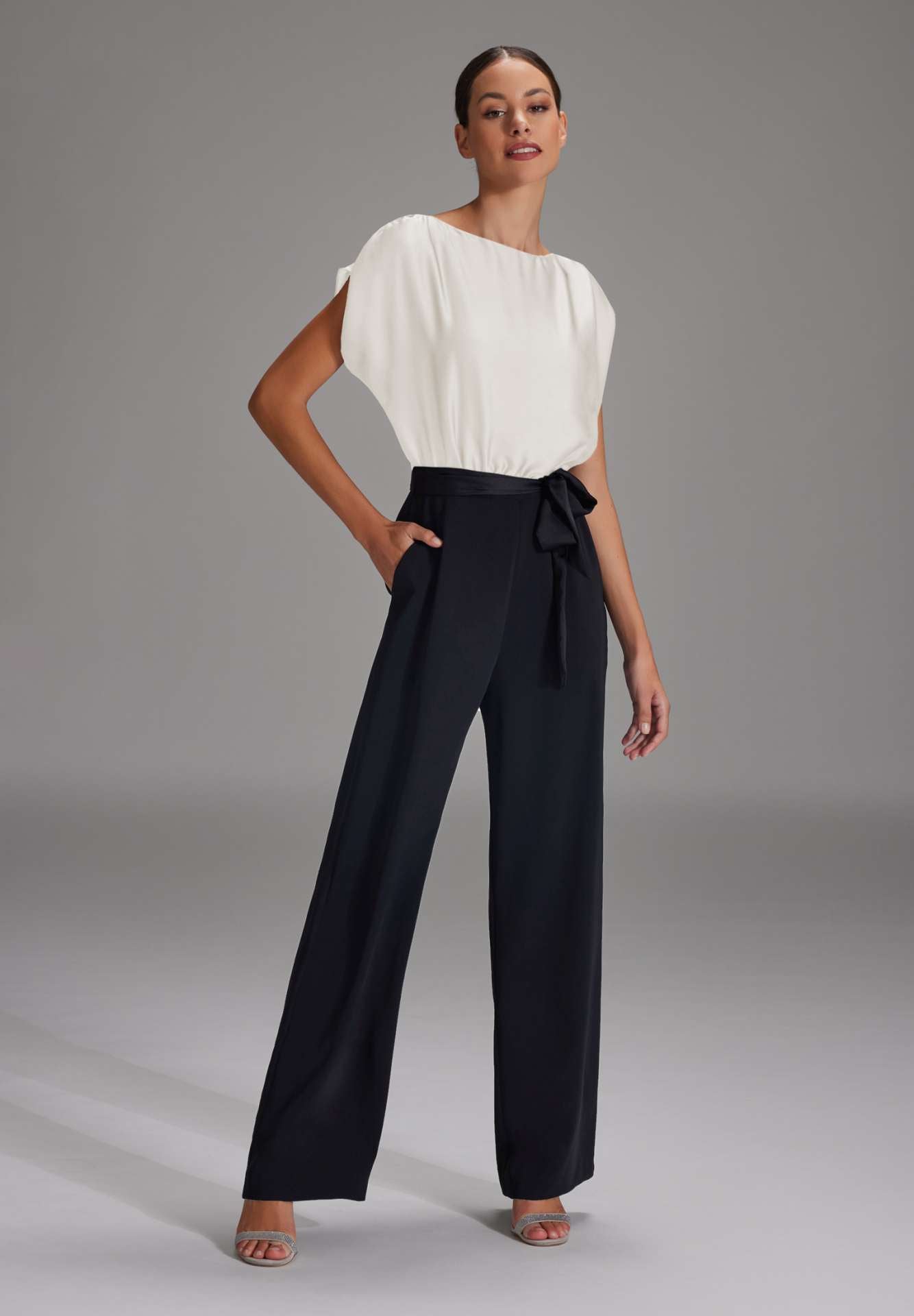 Jumpsuit aus Material-Mix black ivory
