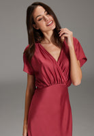 Midi Kleid aus nachhaltigem Satin mit tiefem Rückenausschnitt