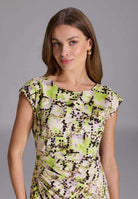 Etui Kleid aus Scuba mit Animal Print