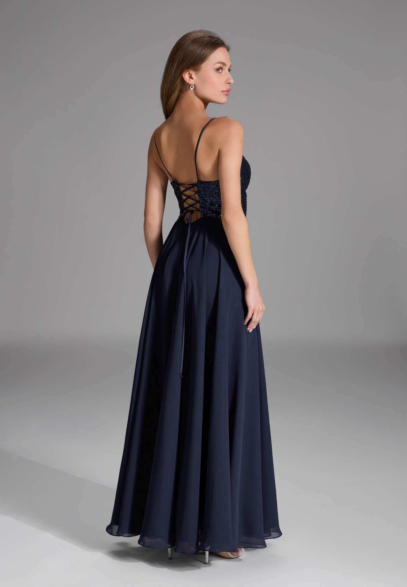 Abendkleid mit Schnür-Oberteil aus Paillette