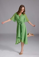 Chiffon Kleid in Wickel Optik mit Vokuhila Saum