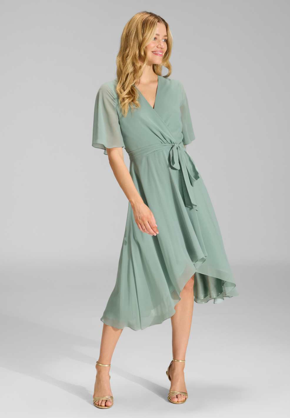 Chiffon Kleid in Wickel Optik mit Vokuhila Saum soft green