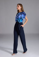 Elastischer Jersey Jumpsuit mit bedrucktem Oberteil