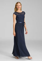 Abendkleid aus Chiffon mit paillettenbesetztem Spitzenoberteil