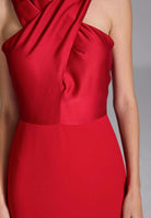 Midi Kleid mit gekreuzten Trägern aus Material-Mix