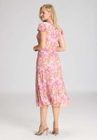 Midi Kleid aus bedrucktem Plissee Jersey mit kurzen Ärmeln