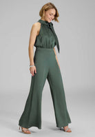 Jumpsuit mit Schluppe aus gehämmertem Satin deep slate