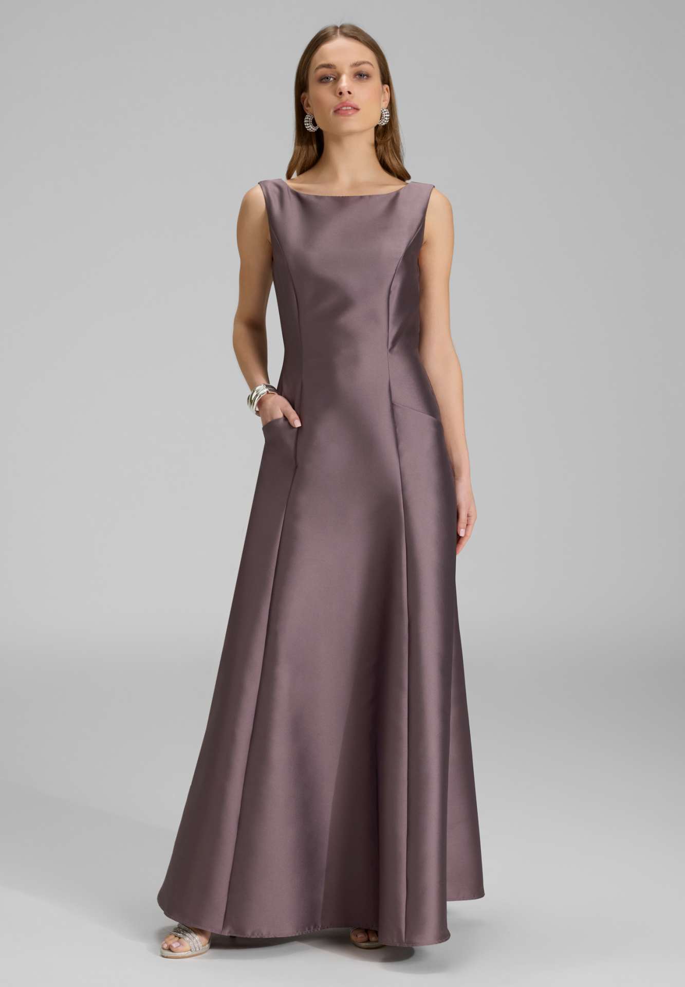 Abendkleid aus Twill mit Taschen