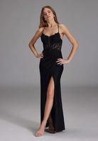 Bodycon Kleid mit Spitzenstickerei und Beinschlitz black