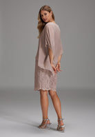 Cocktailkleid mit Überwurf