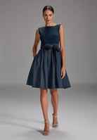 Cocktailkleid aus Microtaft navy
