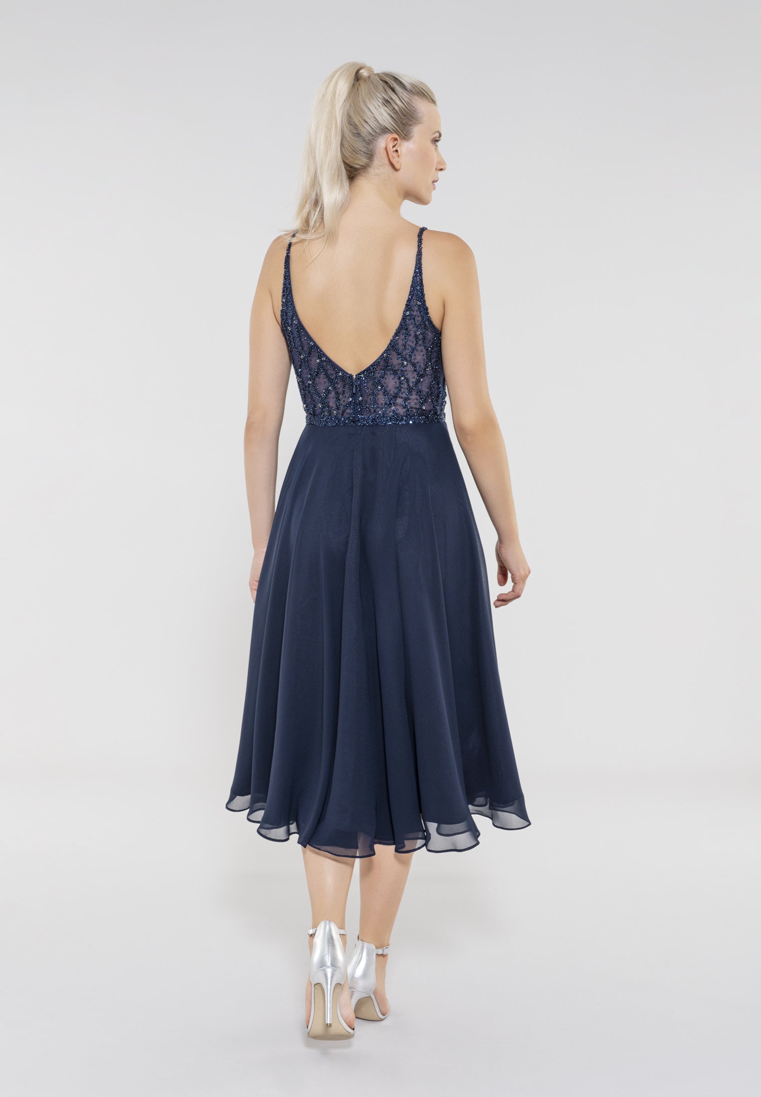 Cocktailkleid aus Materialmix