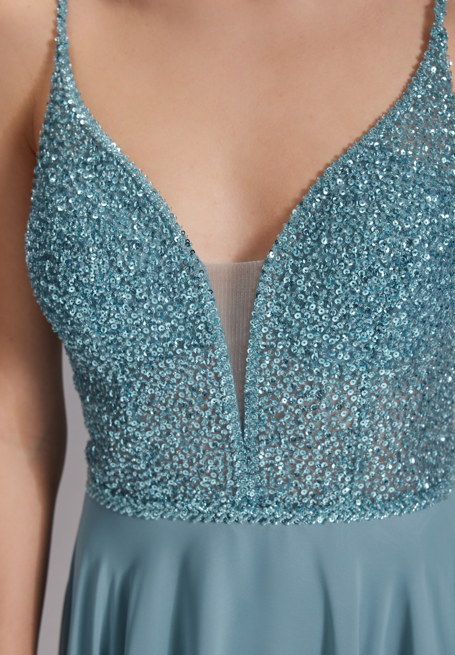 Abendkleid aus Materialmix