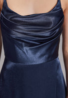 Satin-Abendkleid mit Gehschlitz
