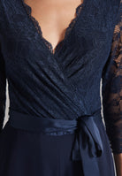 Jumpsuit mit 3/4 Arm aus feiner Spitze