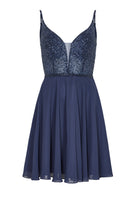 Cocktailkleid aus Material-Mix