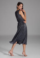 Plissiertes Midi Kleid mit Metallic Fäden