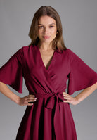 Chiffon Kleid in Wickel Optik mit Vokuhila Saum