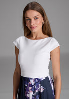 Cocktailkleid aus Material Mix