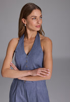 Neckholder Jumpsuit in Two-Piece-Optik aus glänzendem Denim