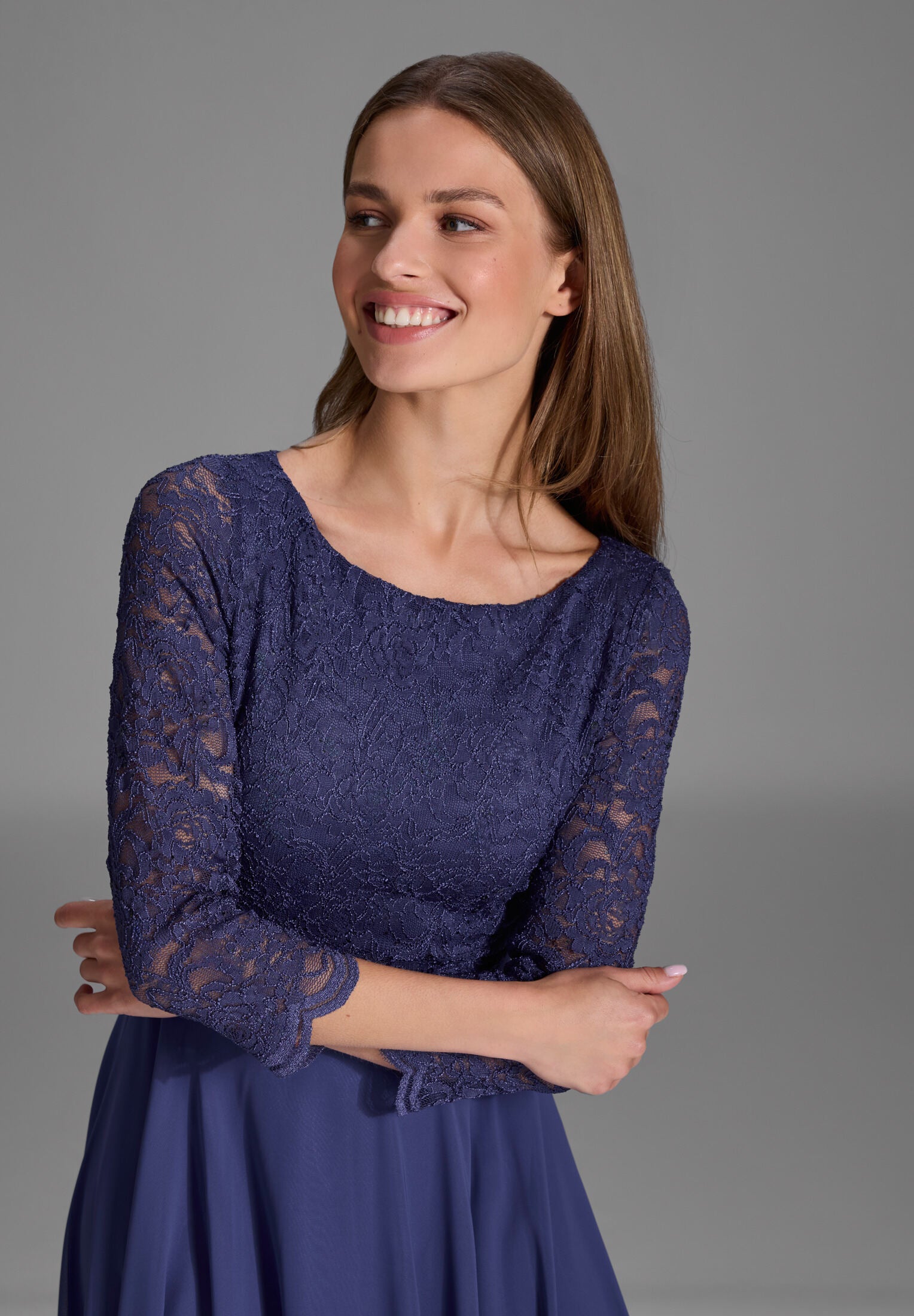 Abendkleid Midi mit Oberteil aus floraler Spitze und Chiffon Rock