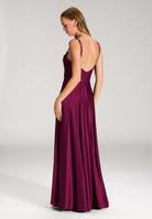 Satinkleid mit drapiertem Top und bestickten Trägern