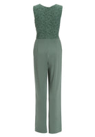 Jumpsuit aus Material-Mix mit Drapierung