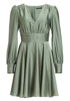 Cocktailkleid aus nachhaltigem Satin mit langen Ärmeln und Raff Details