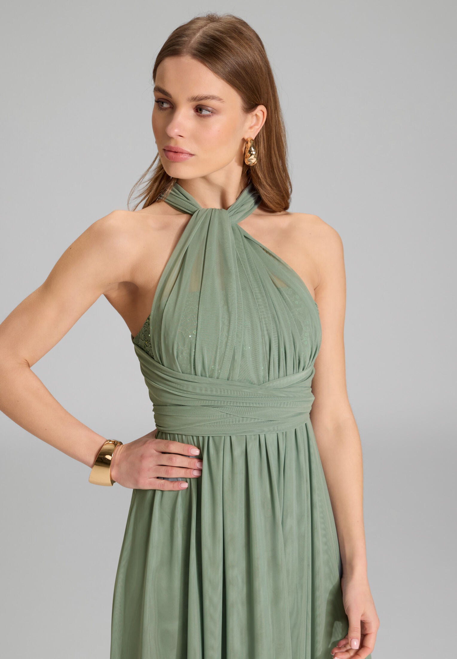 Abendkleid aus Mesh und Spitze mit verschiedenen Bindemöglichkeiten