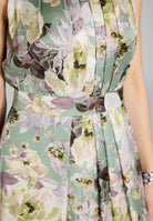 Maxi Kleid mit amerikanischem Ausschnitt aus nachhaltigem bedruckten Satin